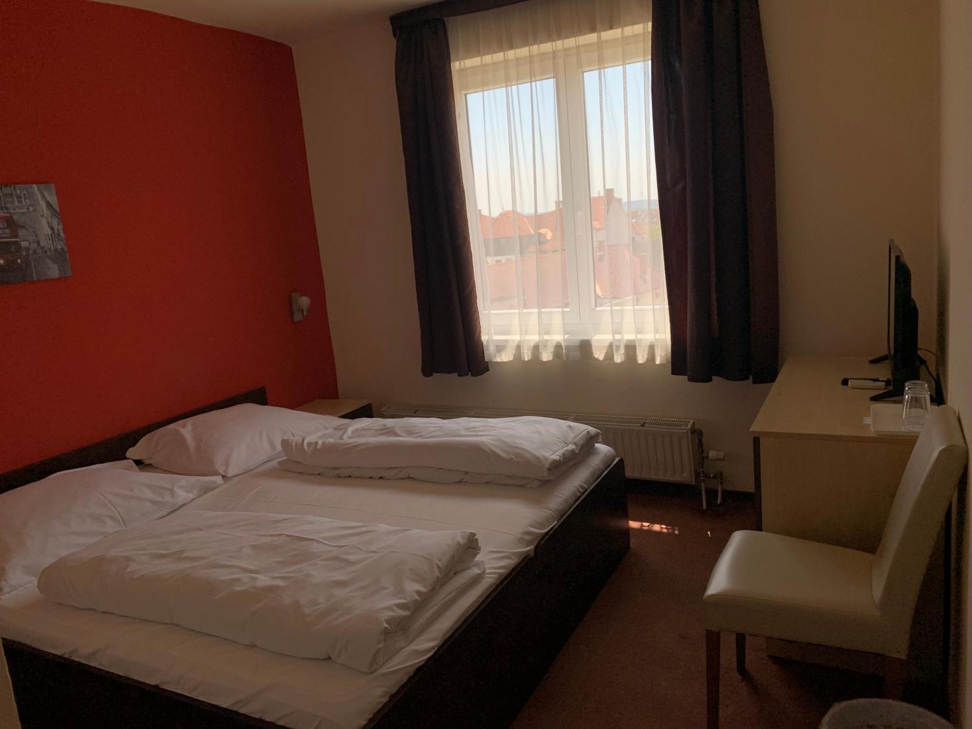City Hotel Agoston 佩奇 外观 照片