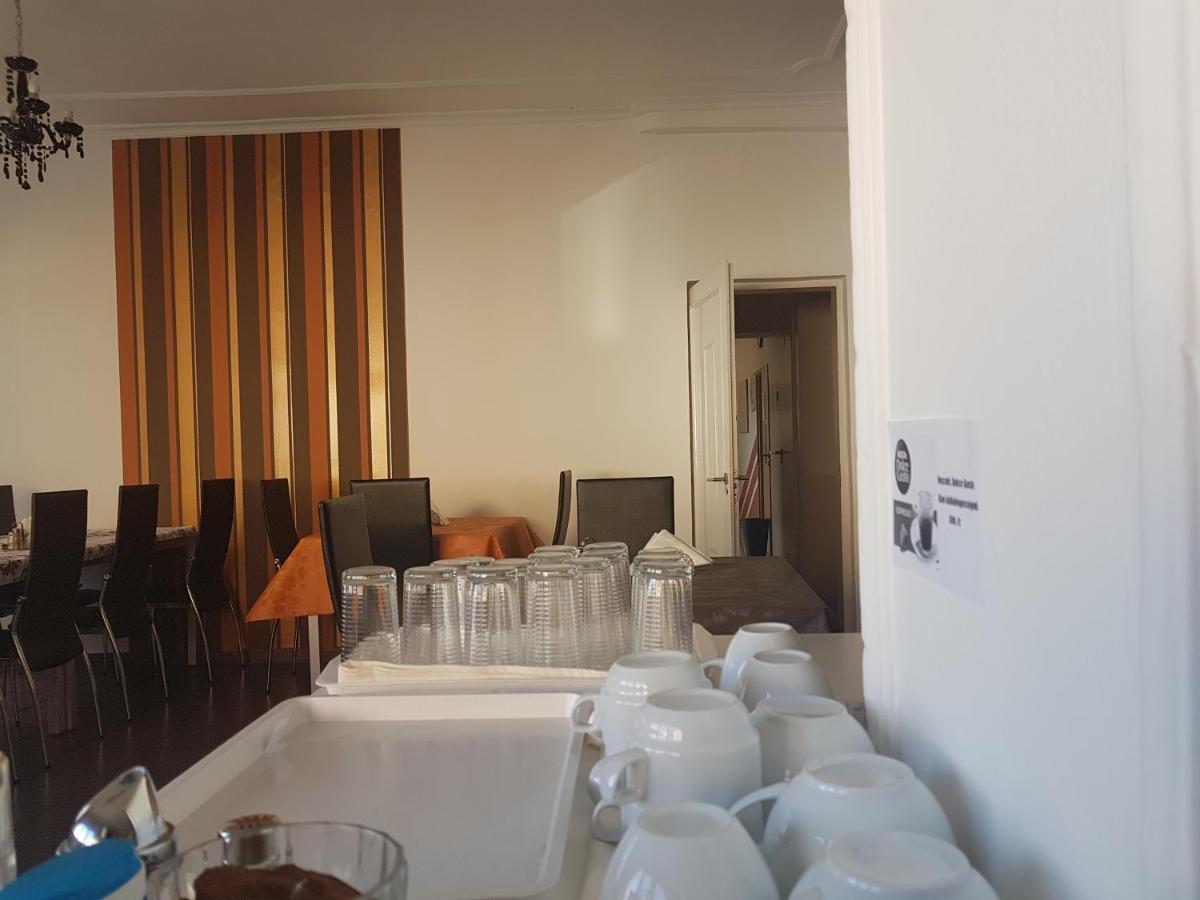 City Hotel Agoston 佩奇 外观 照片